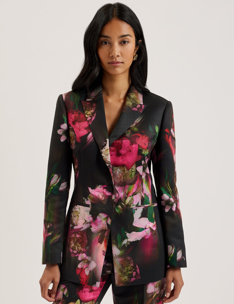 okuni - getailleerd jasje met bloemenprint