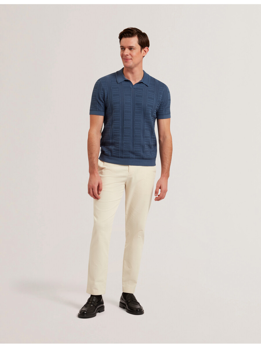 ruzza - ss polo met open hals en textuur