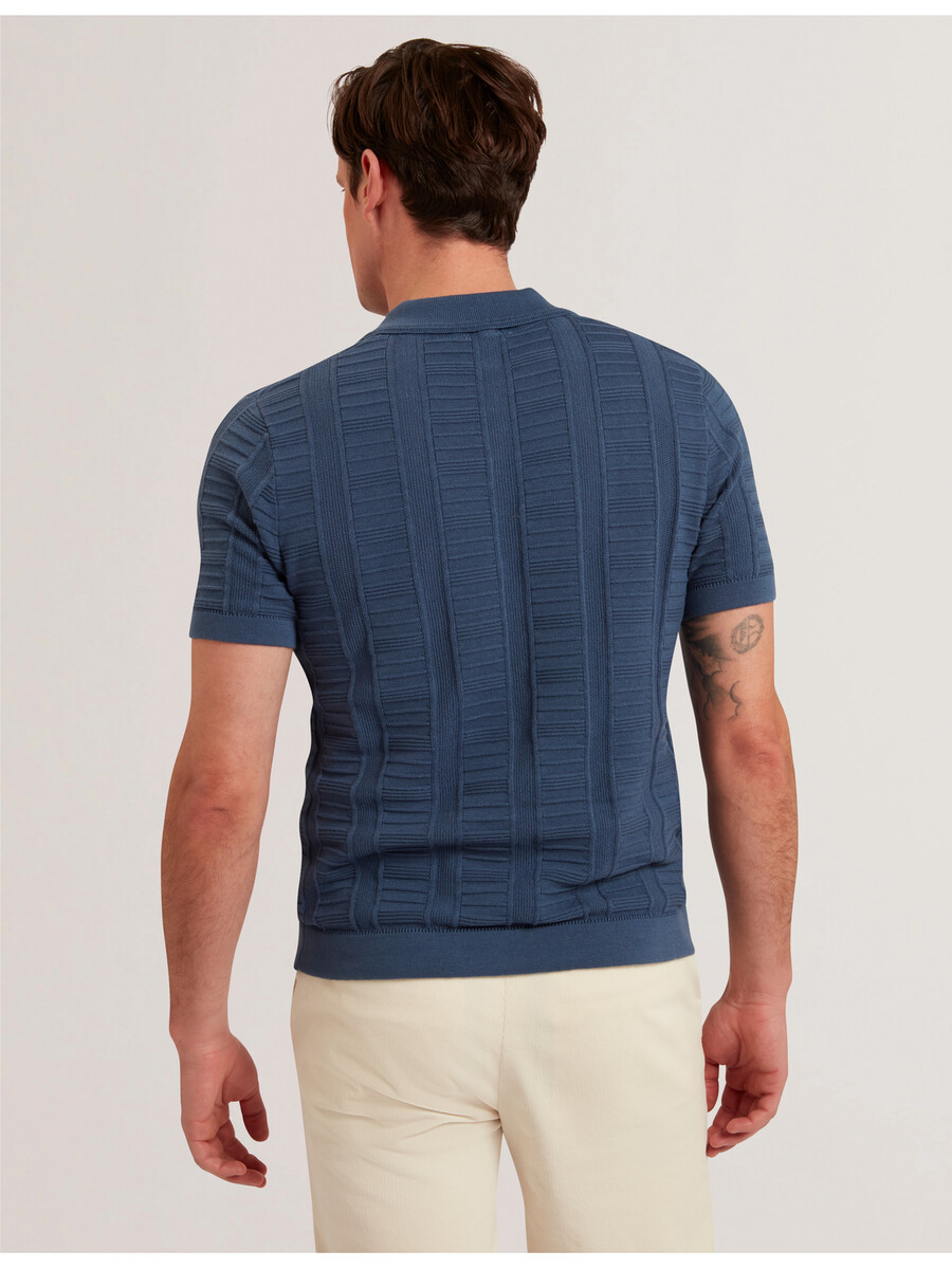 ruzza - ss polo met open hals en textuur