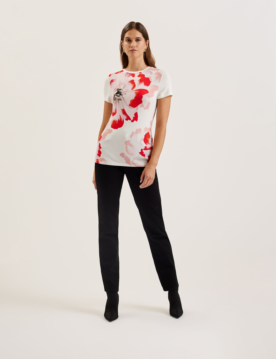 sindhaa - getailleerd t-shirt met korte mouwen en bloemenprint