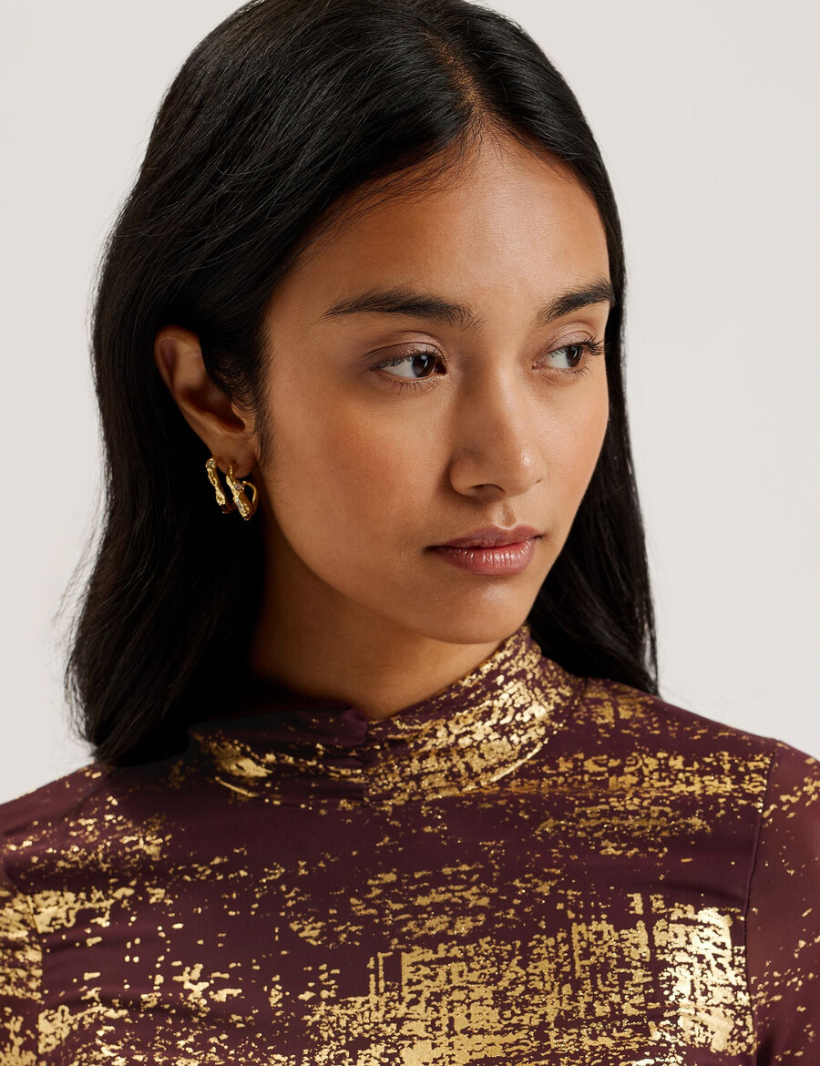sofiy - mesh top met hoge hals en folieprint